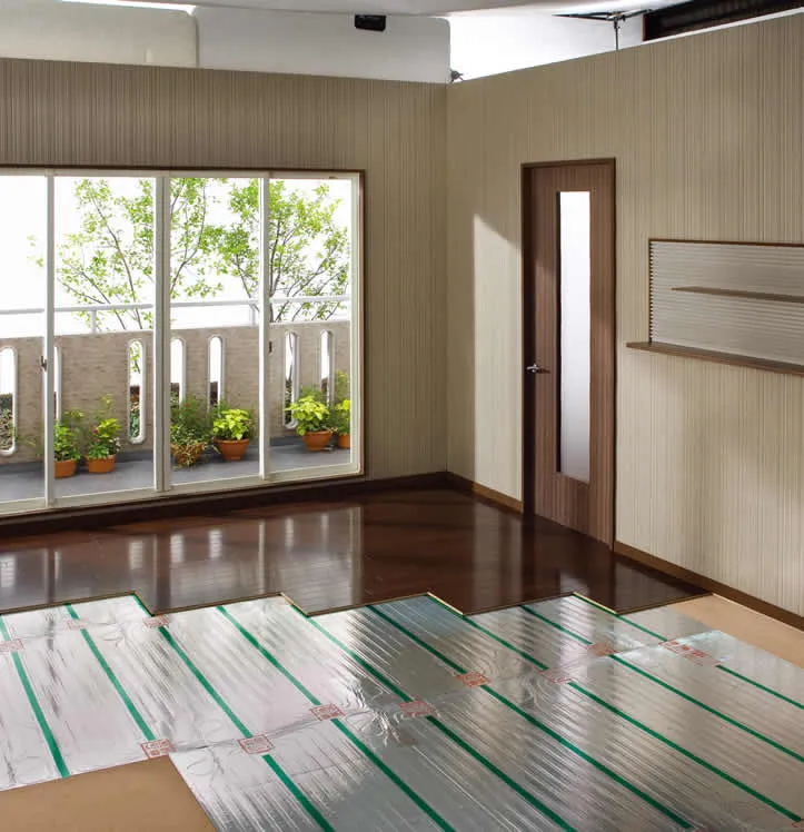 ガス温水床暖房