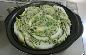 白菜の重ね鍋～餃子風～