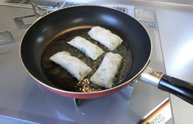 えびとパクチーの春巻き