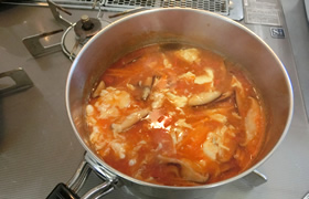 しいたけとトマトの酸辣湯(サンラータン)