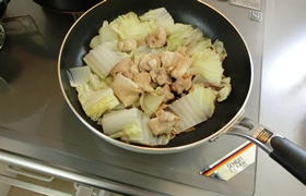 鶏と白菜の重ね蒸し