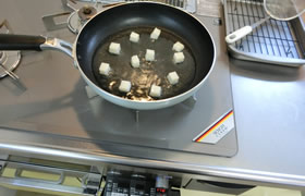 余ったお餅で簡単おかき2種
