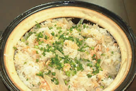 鮭とごぼうの炊き込みごはん
