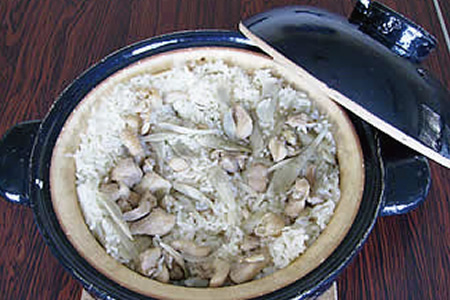 鶏肉とごぼうの炊き込みごはん