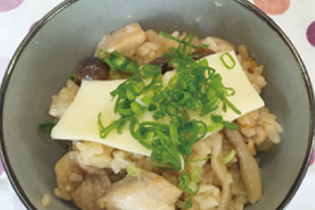 鶏とチーズの炊き込みごはん