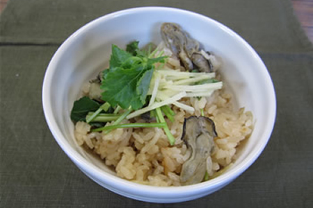 牡蠣の炊き込みごはん