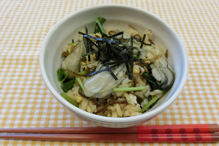 かきと塩昆布の炊き込みごはん