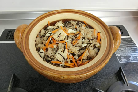 豆腐とひじきのポン酢炊き込みごはん