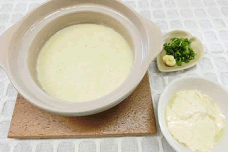 土鍋で手作りおぼろ豆腐