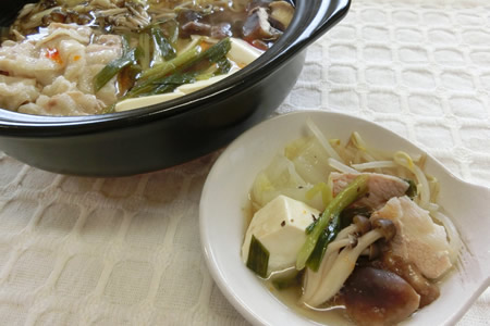 酸辣湯(サンラータン)風鍋