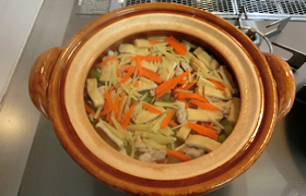 ふきと鶏肉の炊き込みご飯