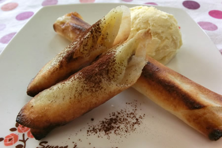 バナナの焼き春巻き