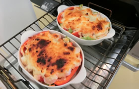 えびアボカドのチーズ焼き