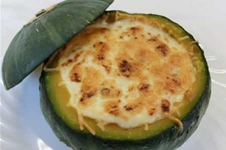 かぼちゃの丸ごとグラタン