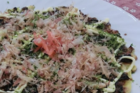 桜えびと春キャベツのお好み焼き