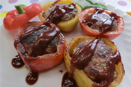 パプリカの肉詰め焼き