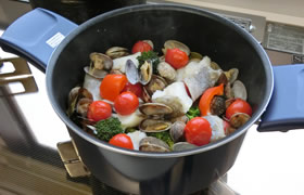 旬の白身魚と野菜のイタリアン蒸し