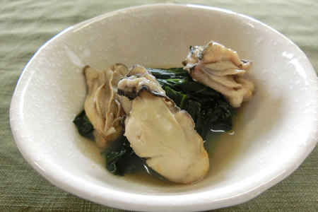 牡蠣とほうれん草の煮びたし
