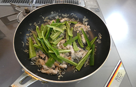 ピーマンと豚肉のしらす炒め