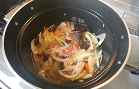 長ねぎときくらげの豚汁