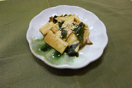 エリンギとわかめの酢の物