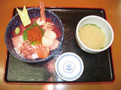 焼津まぐろ「さんすい」