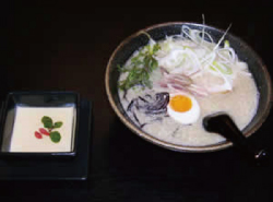 脱力系拉麺「一匹の鯨」