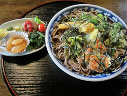 里屋敷