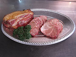 宇多利屋精肉店