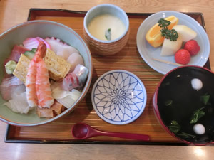 みよし